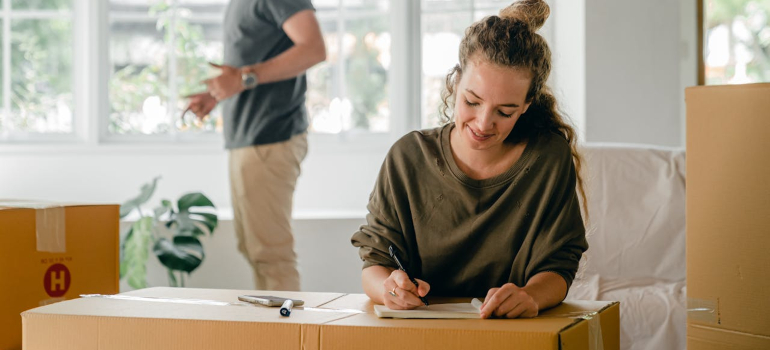 Couple getting ready to move with the help of Philadelphia interstate movers
