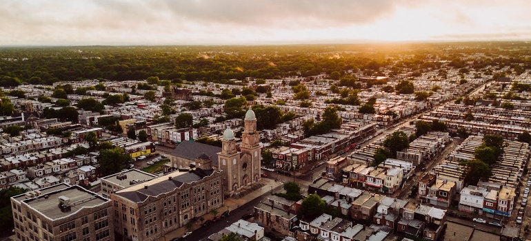 flying and searching for short-term storage during your Philly move
