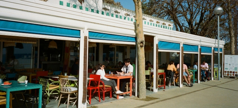 Restaurant in the best neighborhoods in Philadelphia for a fresh start