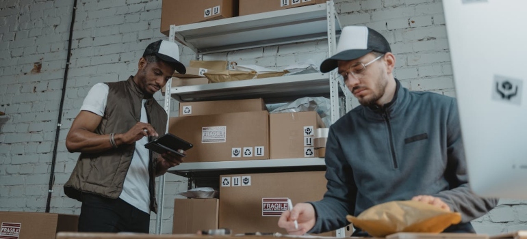 People that are trying to plan a successful office relocation in Philadelphia