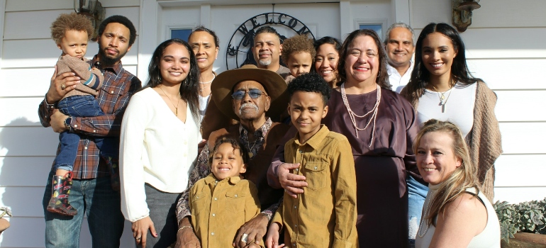 Big family that can benefit from reading a moving guide to Philadelphia suburbs before moving