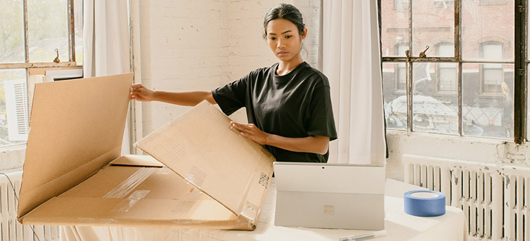 flattening used moving boxes in Philadelphia